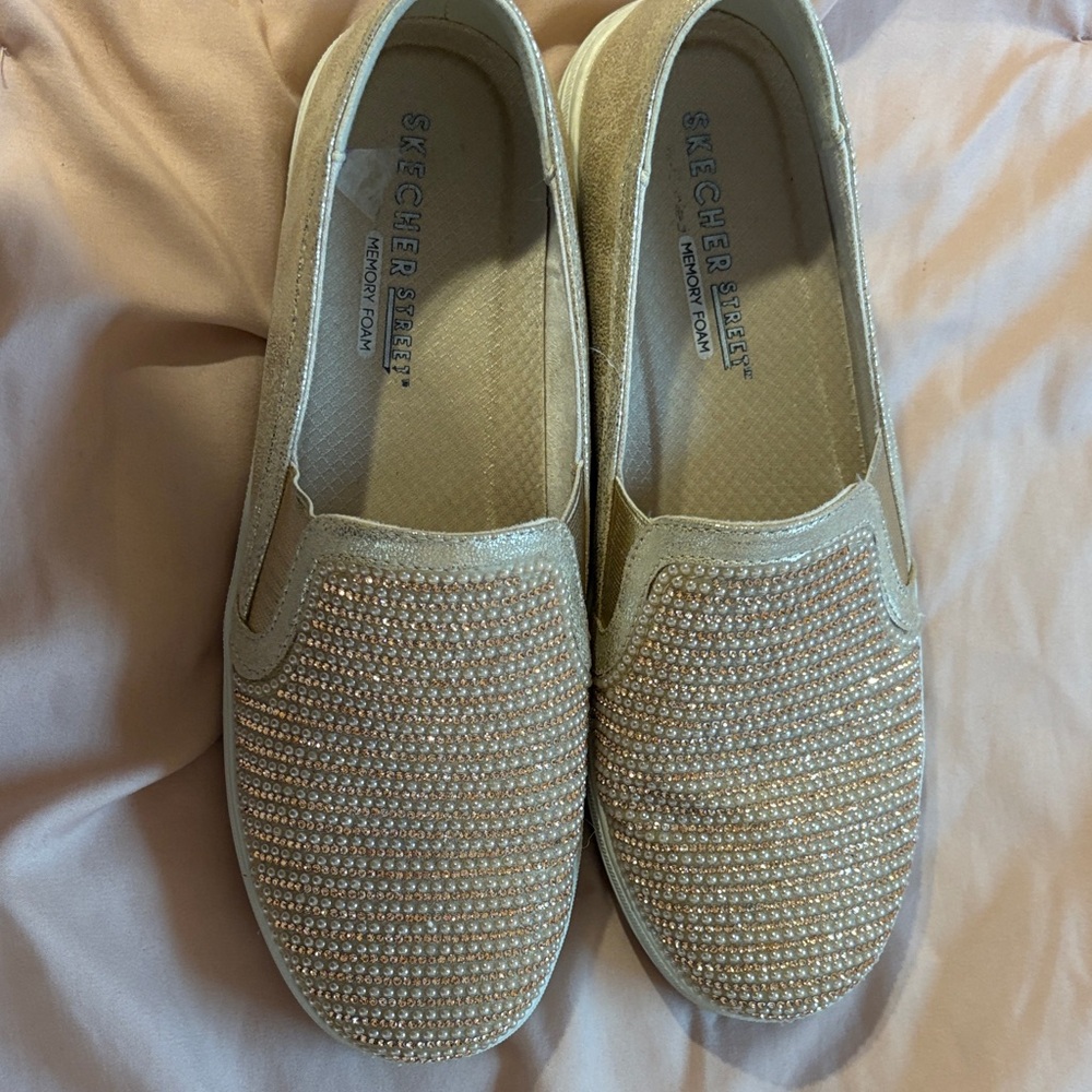 Skechers Sparkling Gold Slip-On Sneakers